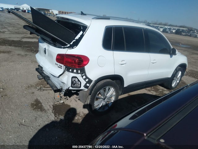 WVGBV7AX8FW555083 Volkswagen Tiguan Sel