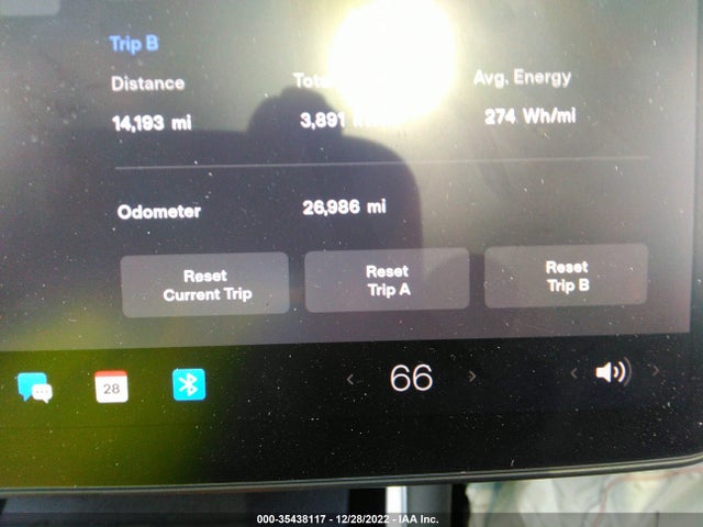 Tesla Model Y Long Range 2020 5YJYGDEE1LF049126 Image 7