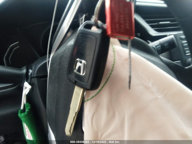 Honda CIVIC SEDAN 2018 19XFC2F57JE012770 Image 9