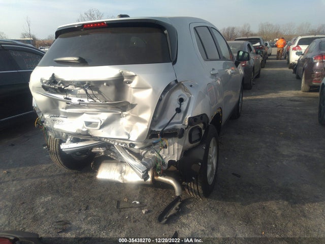 Chevrolet TRAX LS 2022 KL7CJNSM4NB544484 Image 4