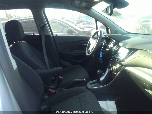 Chevrolet TRAX LS 2022 KL7CJNSM4NB544484 Image 5