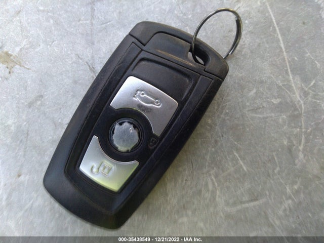 BMW 3 Series 320i 2014 WBA3B1G57ENS80358 Image 11