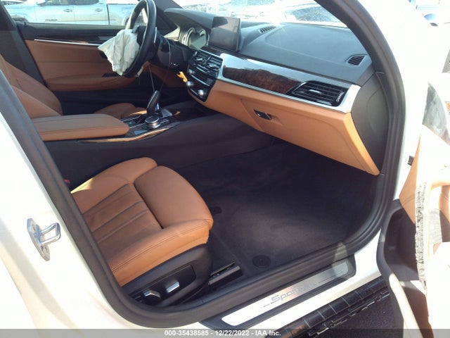 2019 BMW 5 Series, VIN: WBAJE5C53KWW11759