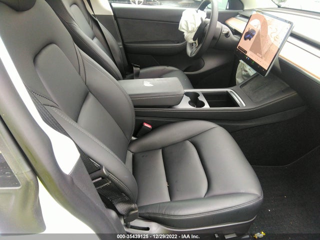 Tesla Model Y 2022 7SAYGDEE3NF371563 Image 5