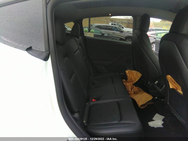 Tesla Model Y 2022 7SAYGDEE3NF371563 Image 8
