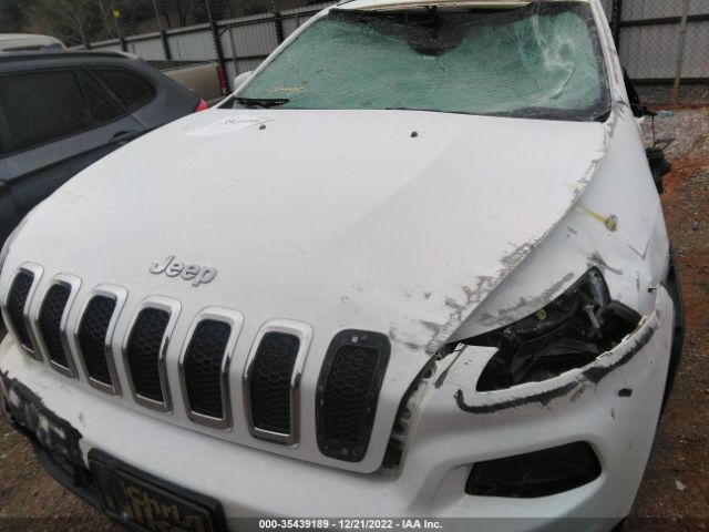 1C4PJLCS1HW642651 Jeep Cherokee Latitude