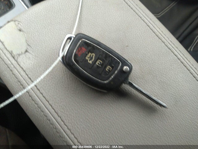 2015 HYUNDAI SONATA 2.4L SE VIN: 5NPE24AF4FH241856