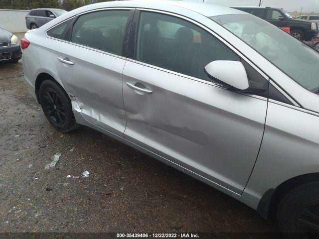 2015 HYUNDAI SONATA 2.4L SE VIN: 5NPE24AF4FH241856