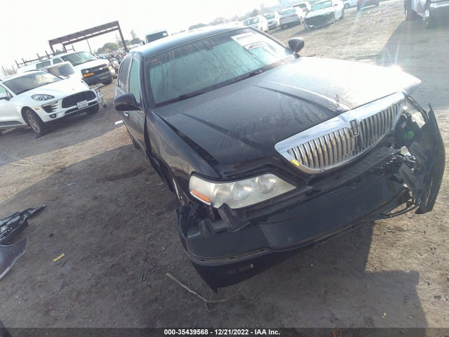 Lincoln Town Car Executive L W/livery Pkg 2007 1LNHM84W17Y616561 zdjęcie główne