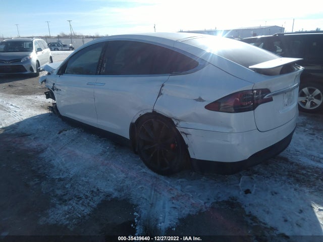 2019 Tesla Model X, VIN: 5YJXCBE44KF161517