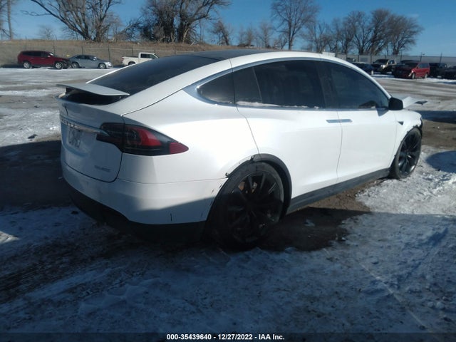 2019 Tesla Model X, VIN: 5YJXCBE44KF161517