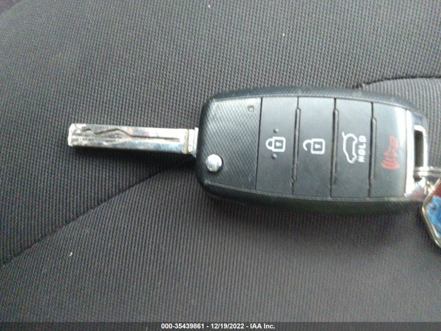 KIA Soul Base 2017 KNDJN2A26H7495454 Image 3