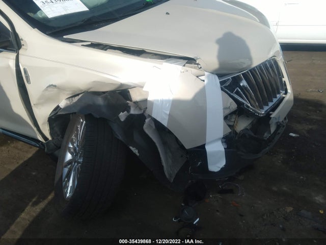 2015 Lincoln MKX, VIN: 2LMDJ8JK3FBL33894