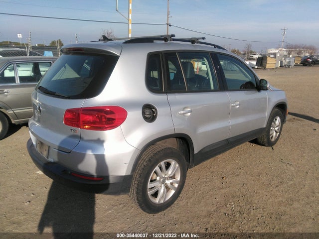 WVGAV7AX8HK033849 Volkswagen TIGUAN
