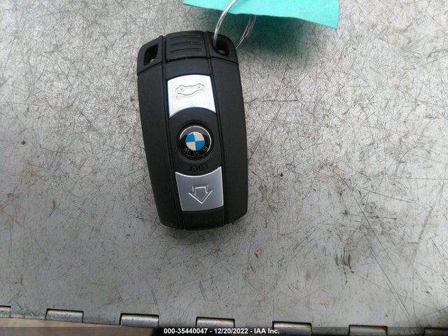BMW 3 Series 328i 2011 WBAPH5C55BF094224 Image 3
