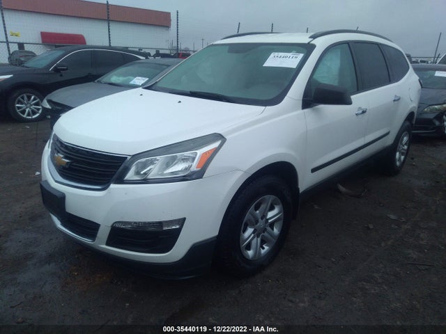 Chevrolet Traverse Ls 2015 1GNKRFKD6FJ209786 Image 2