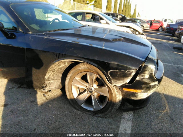 Dodge Challenger 2018 2C3CDZAG4JH245743 Image 19
