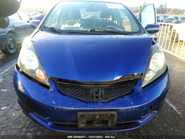 2012 HONDA FIT VIN: JHMGE8G39CC034180