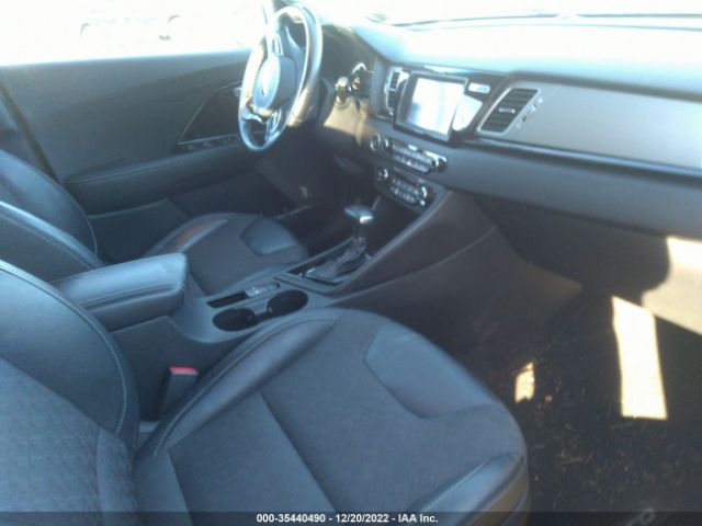 KNDCC3LC5J5175859 KIA NIRO EX