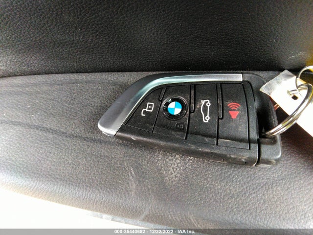 BMW 3 Series 330i 2023 аукцион фото