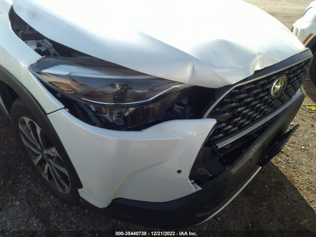 2022 TOYOTA COROLLA CROSS XLE VIN: 7MUDAAAG1NV008134