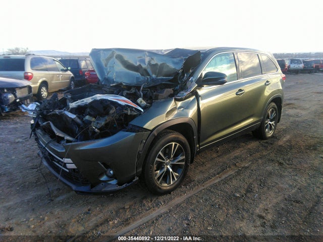 2018 TOYOTA HIGHLANDER LE VIN: 5TDBZRFH6JS815317