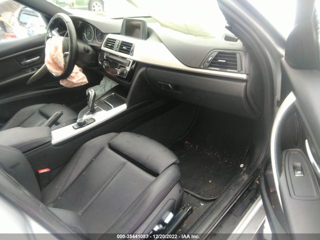 2017 BMW 3 Series, VIN: WBA8E5G56HNU22322