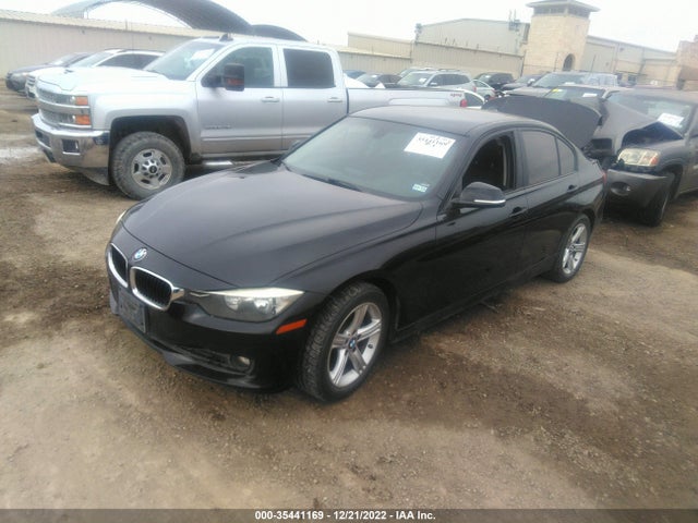 BMW 3 Series 320i 2014 WBA3B1G54ENT01084 Image 2
