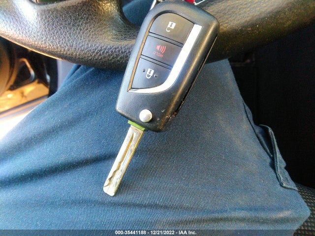 2020 Toyota RAV4, VIN: 2T3K1RFV8LW057642