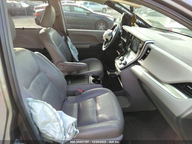 2015 Toyota Sienna, VIN: 5TDKK3DC5FS596897