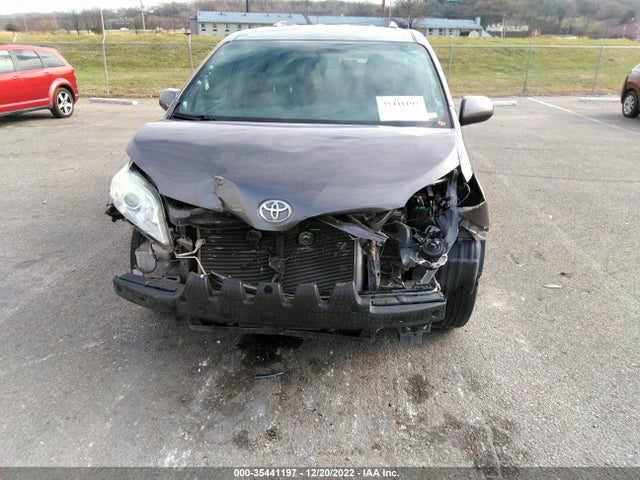 2015 Toyota Sienna, VIN: 5TDKK3DC5FS596897