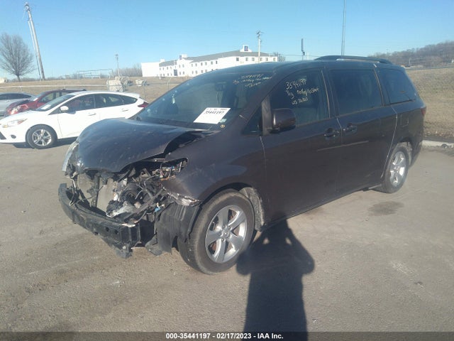 2015 Toyota Sienna, VIN: 5TDKK3DC5FS596897