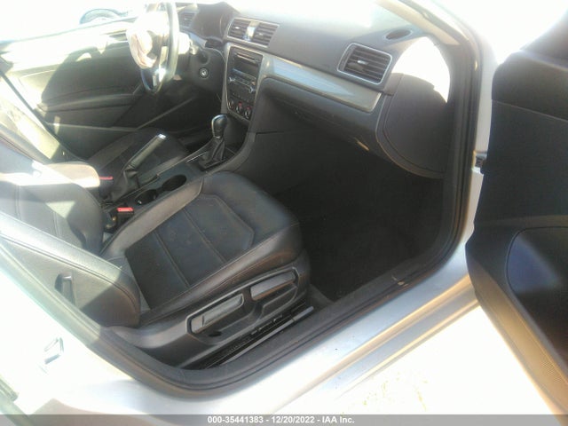 1VWAS7A3XFC013066 Volkswagen Passat 1.8t Wolfsburg Ed