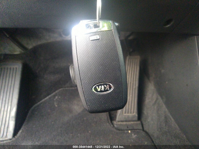 2018 KIA SPORTAGE EX VIN: KNDPN3AC4J7343963