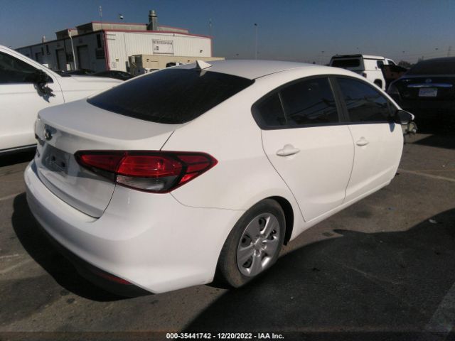 3KPFK4A79JE228966 KIA FORTE LX