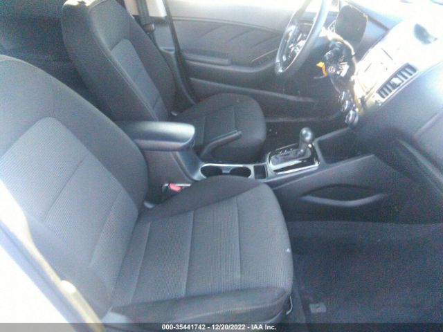3KPFK4A79JE228966 KIA FORTE LX