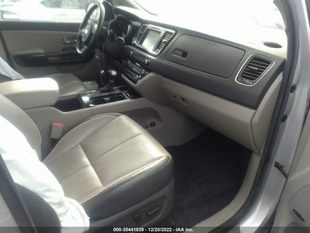 KNDMC5C12J6377132 KIA Sedona Sx