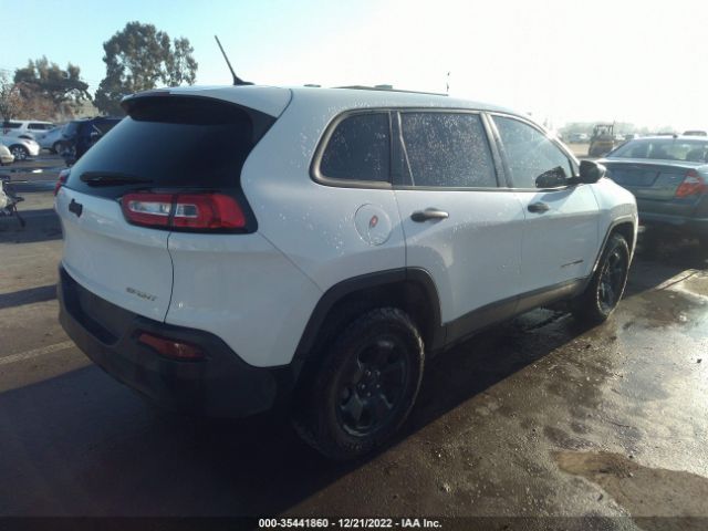 1C4PJLAB8HW619645 Jeep Cherokee Sport