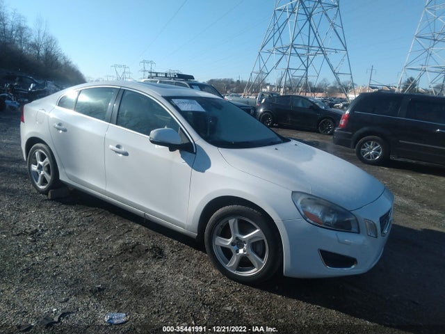 Volvo S60 T5 2013 YV1612FH8D2188271 Image 1