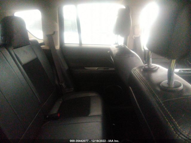 1C4NJDEB3GD781832 Jeep Compass Latitude
