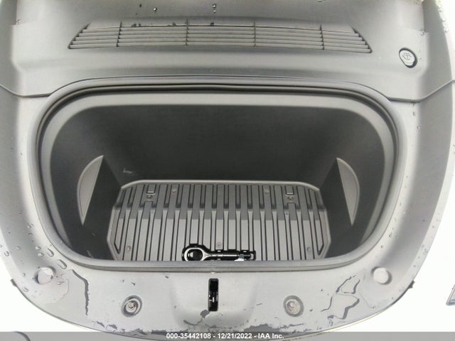 Tesla Model Y 2022 7SAYGDEE9NF322190 Image 11