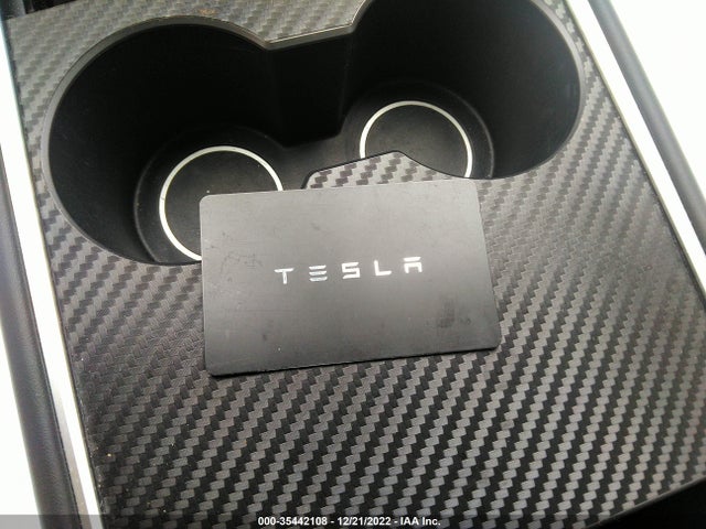 Tesla Model Y 2022 7SAYGDEE9NF322190 Image 3