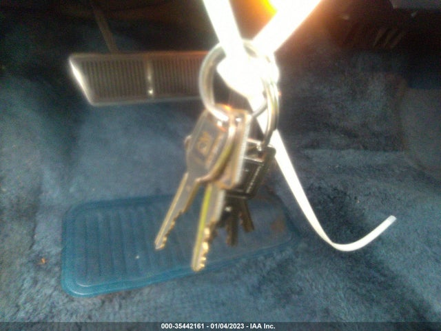 Cadillac Seville 1985 1G6KS6984FE817887 Image 3