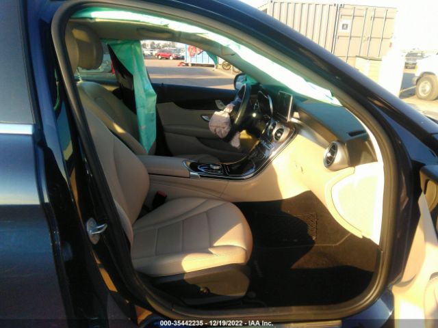 55SWF4JB2HU233079 Mercedes-Benz C-class C 300
