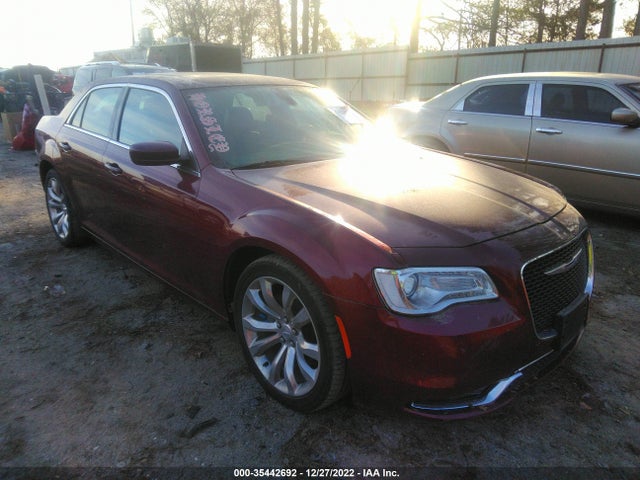 2018 Chrysler 300, VIN: 2C3CCAAG3JH143046