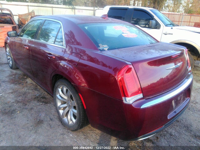 2018 Chrysler 300, VIN: 2C3CCAAG3JH143046