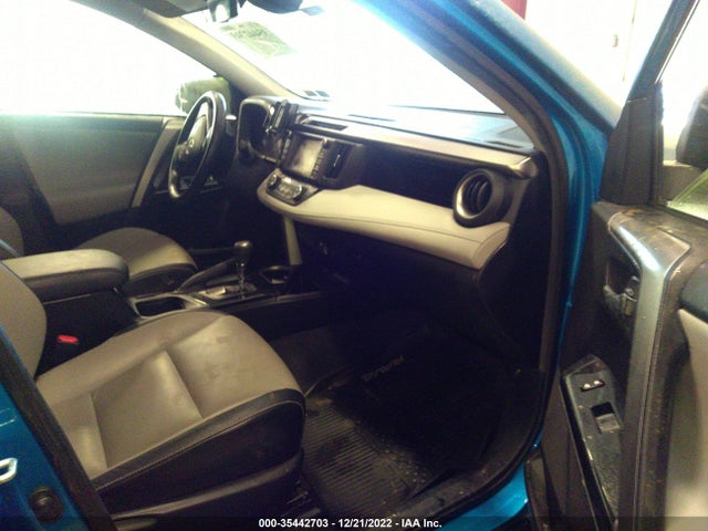 2016 Toyota RAV4, VIN: JTMDJREV9GD004252