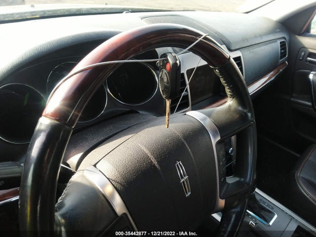 Lincoln MKZ 2010 3LNHL2JC9AR607932 Image 3