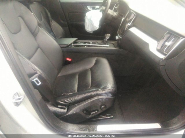 7JR102FK8LG073106 Volvo S60 Momentum