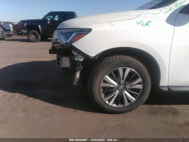 2018 Nissan Pathfinder, VIN: 5N1DR2MM9JC670769